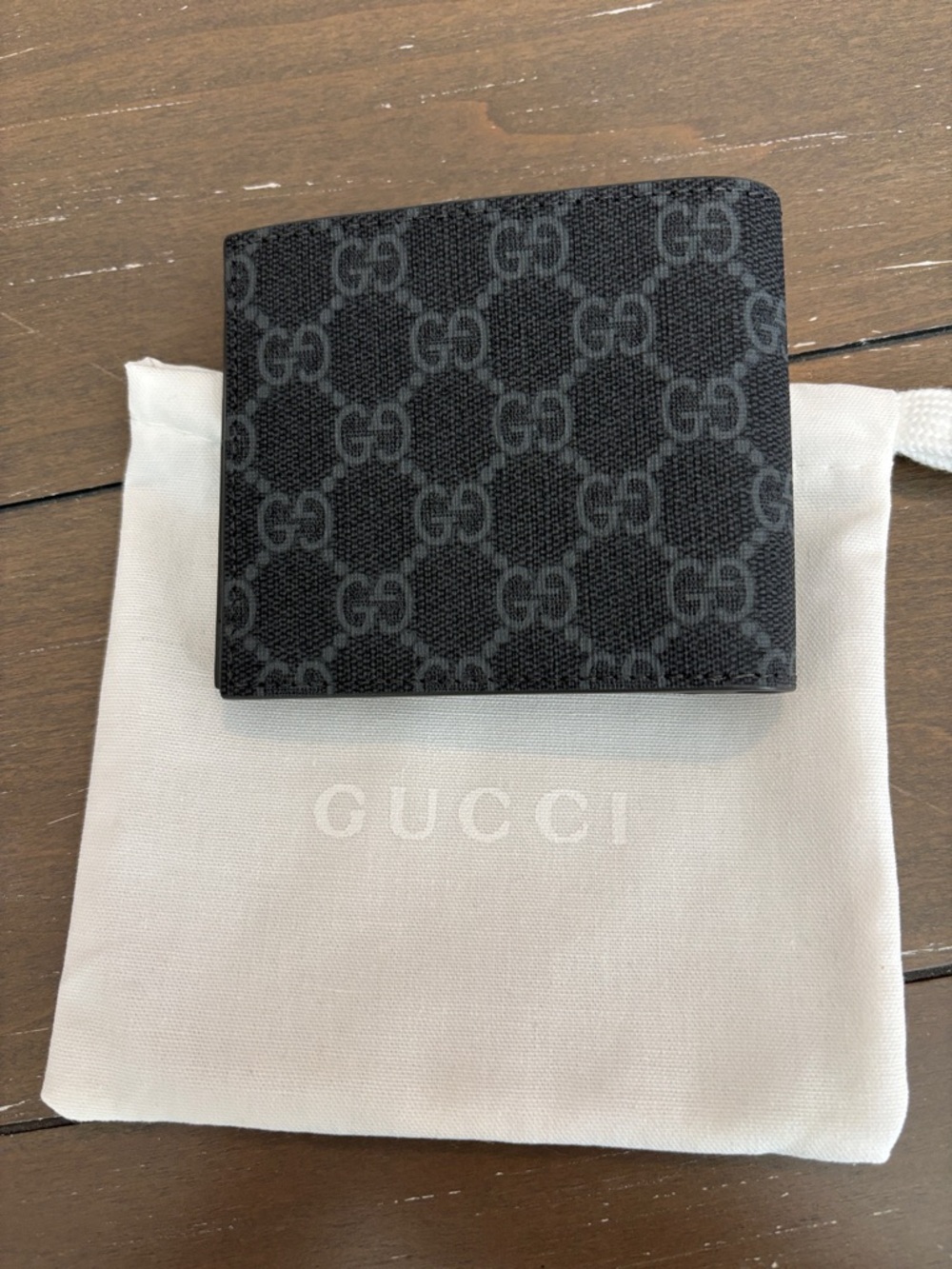 Gucci Black GG Canvas Bifold Card Wallet - Picture 3 of 4